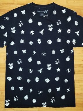 Mario Kart Retro Style Graphic Black T-Shirt, Medium